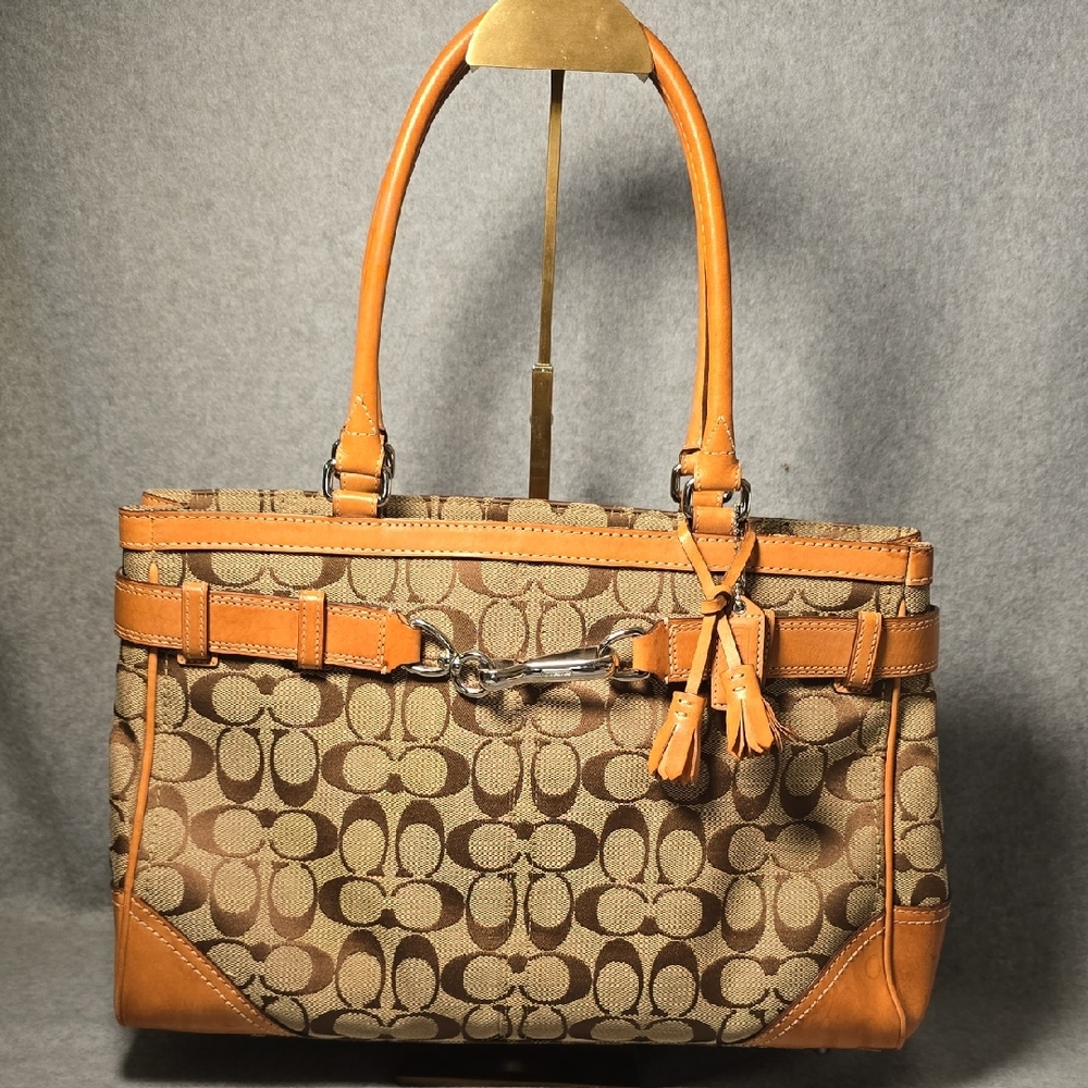 Coach Vintage Hamptons Signature Carryall Y2K Shoulder Bag